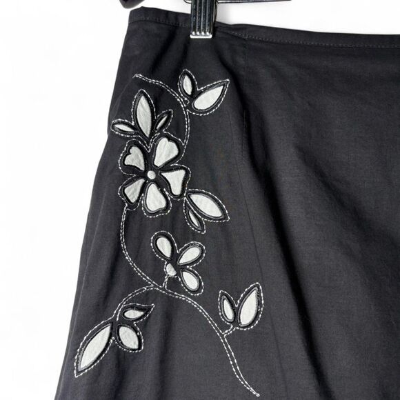Y2K Black Cotton Midi Skirt White with 3D Floral Embroidery Layered Size 12 - Picture 2 of 9